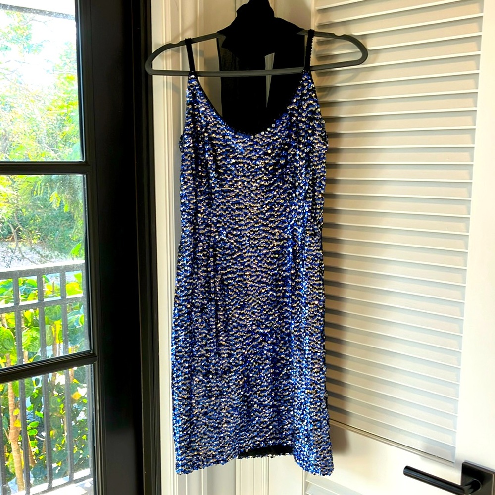 Chic sequin dress that is a show stopper!